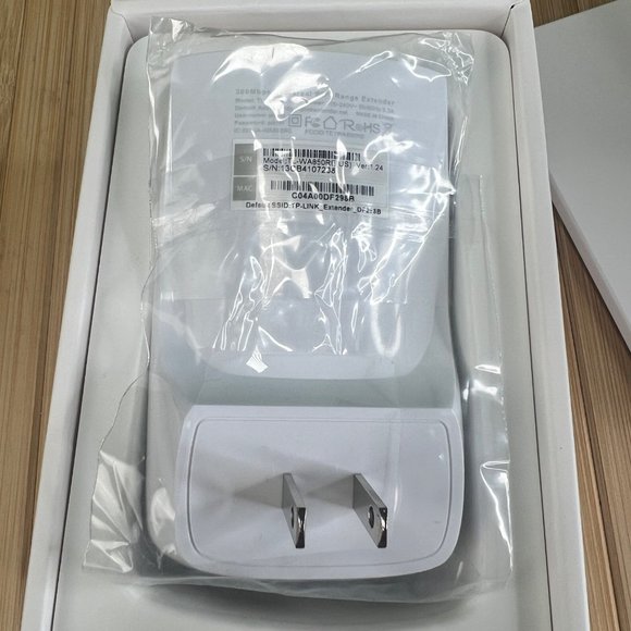 New Open Box TP-Link TL-WA850RE 300Mbps Universal WiFi Range Extender - Picture 6 of 7